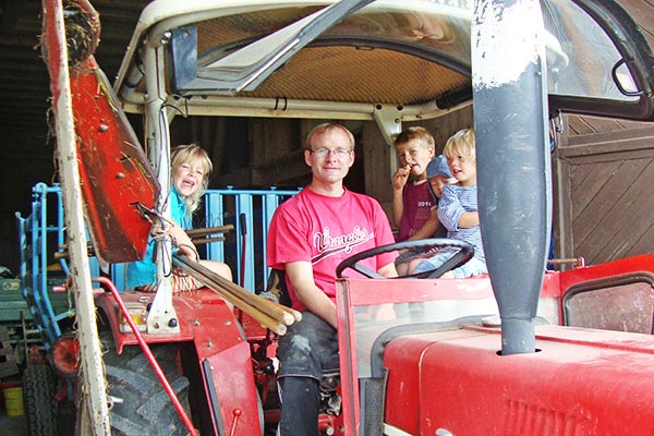Traktorfahrt mit dem Bauern